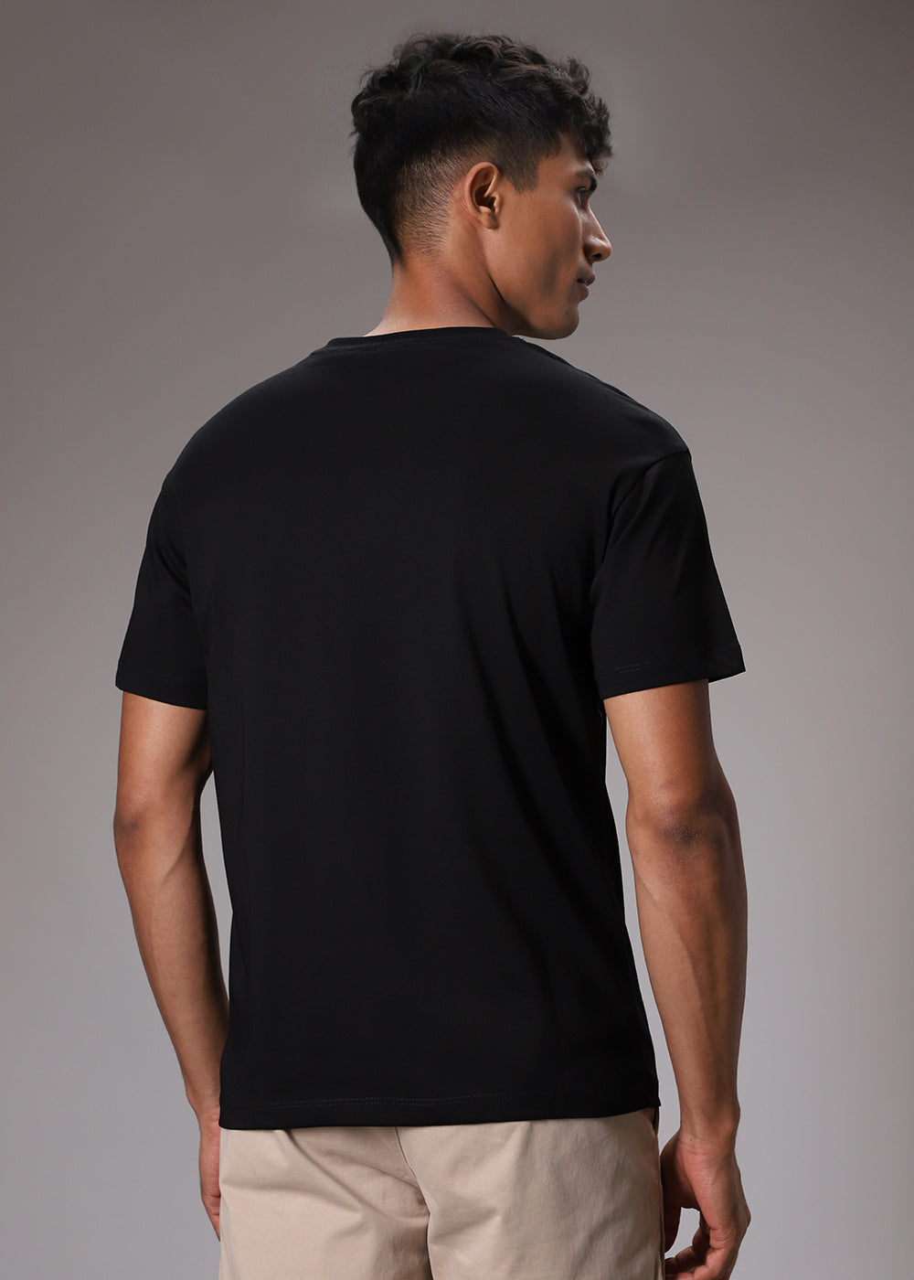 Black Plain Regular Fit T-shirt