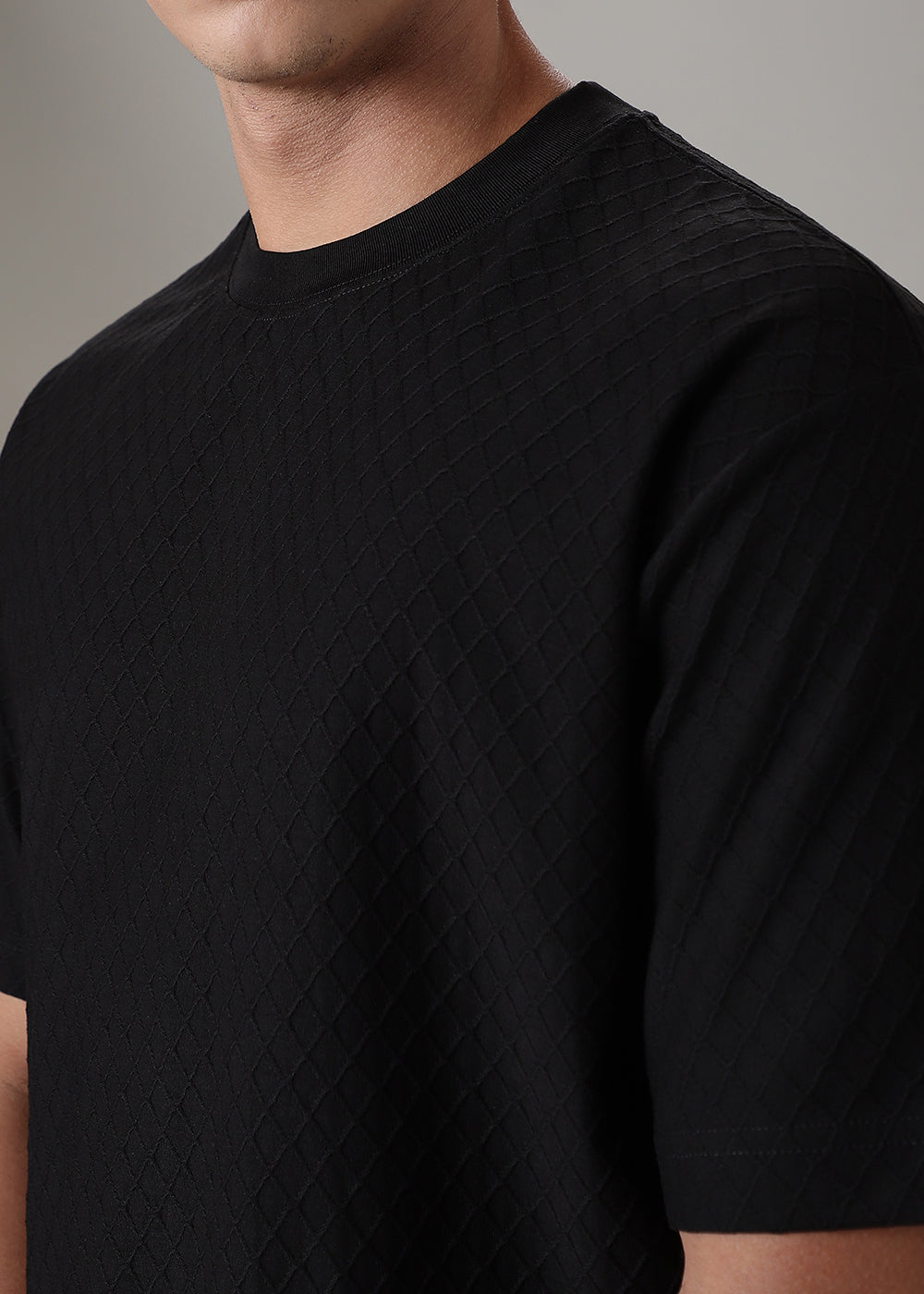 Black Plain Textured Regular Fit T-shirt