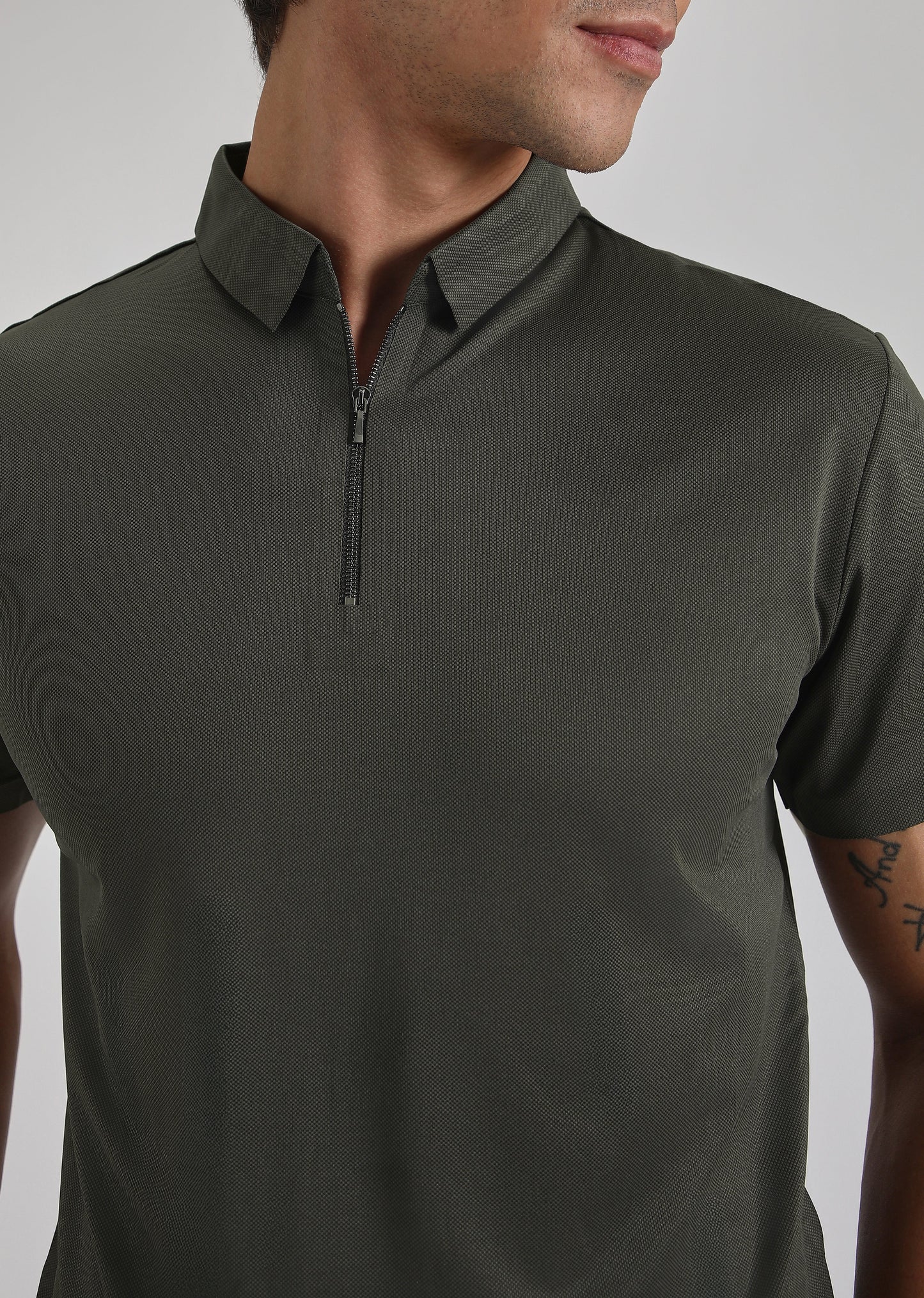 Olive Plain Zipper Stitchless Polo T-shirt