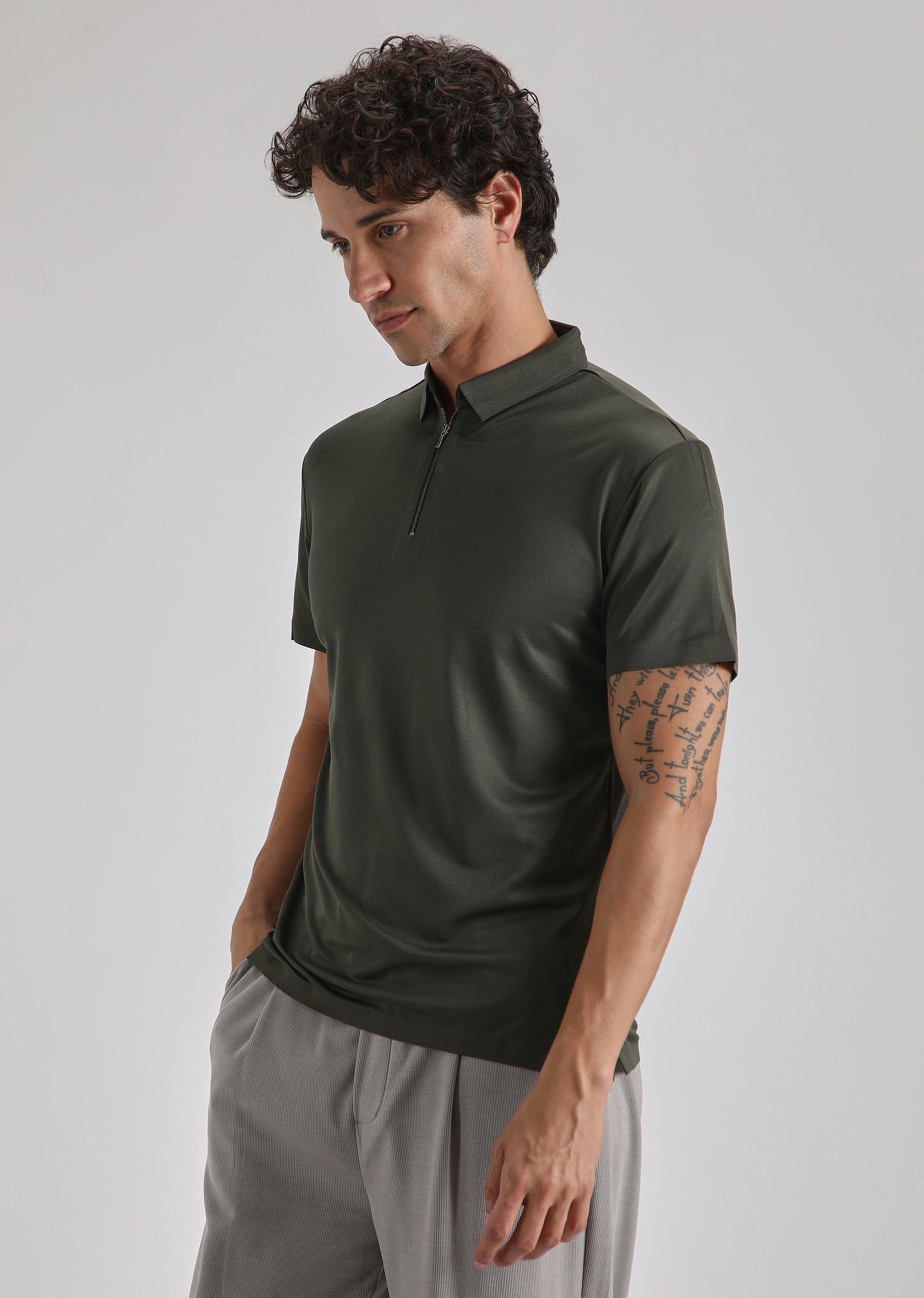 Olive Plain Zipper Stitchless Polo T-shirt