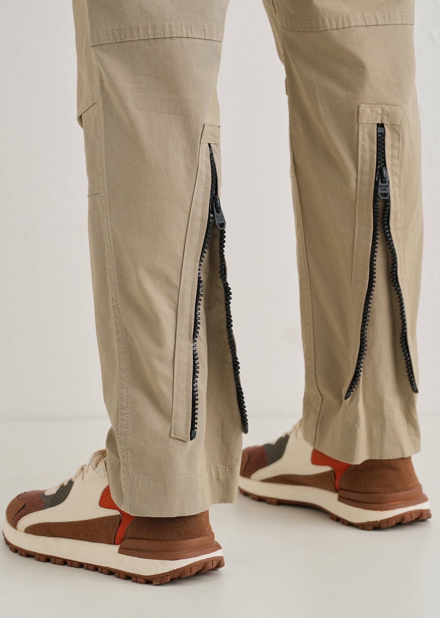 Soft Beige Zipper Cargo Pant