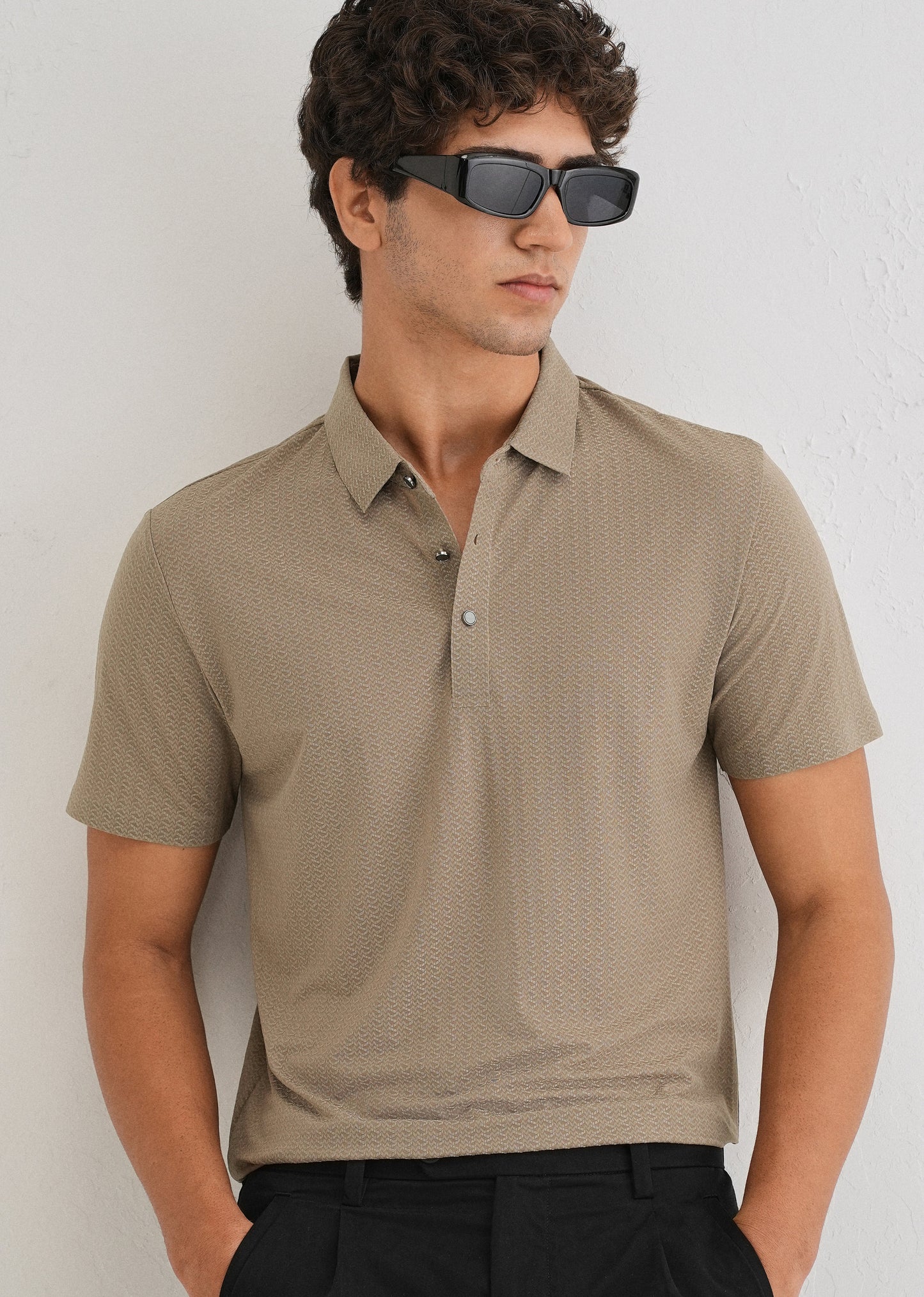 Tan Polo Collar Printed Seamless T-shirt