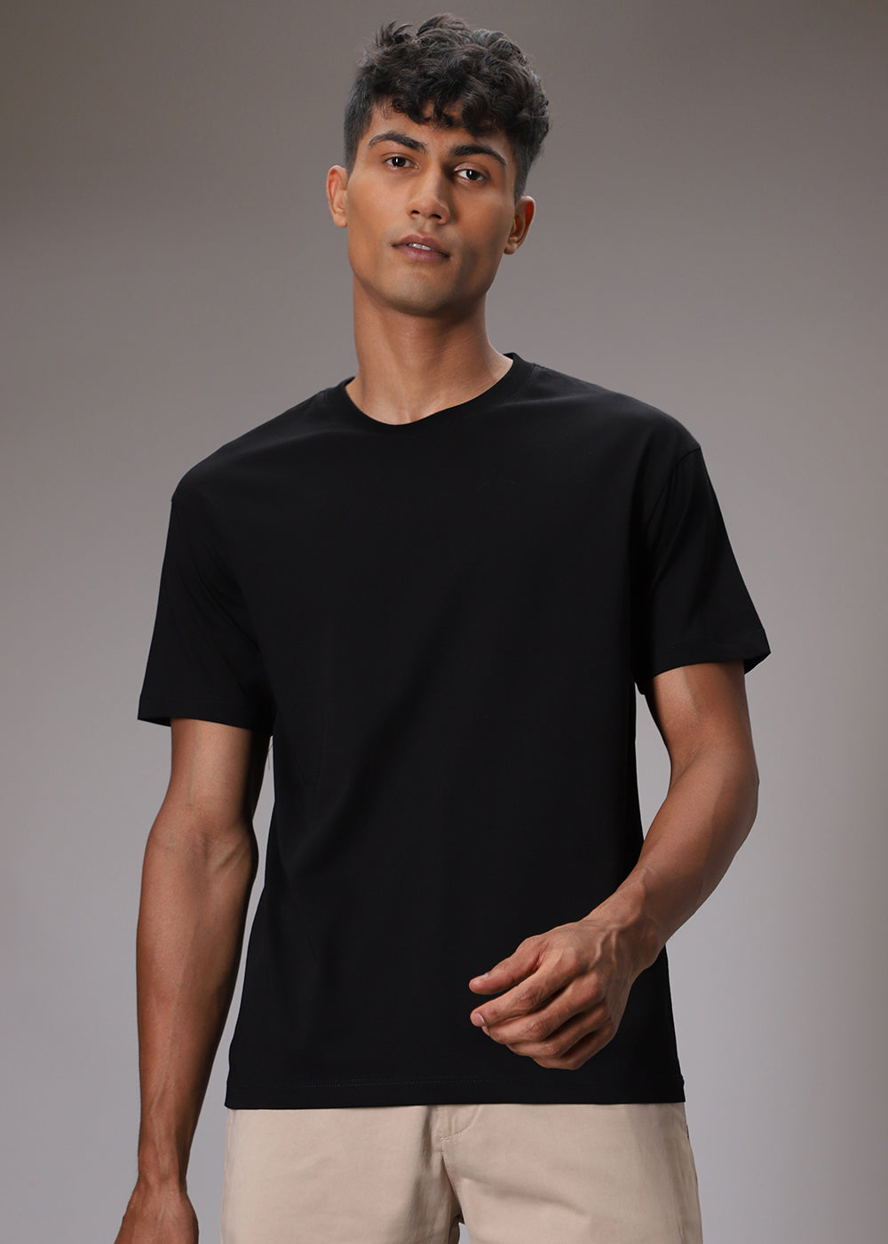 Black Plain Regular Fit T-shirt