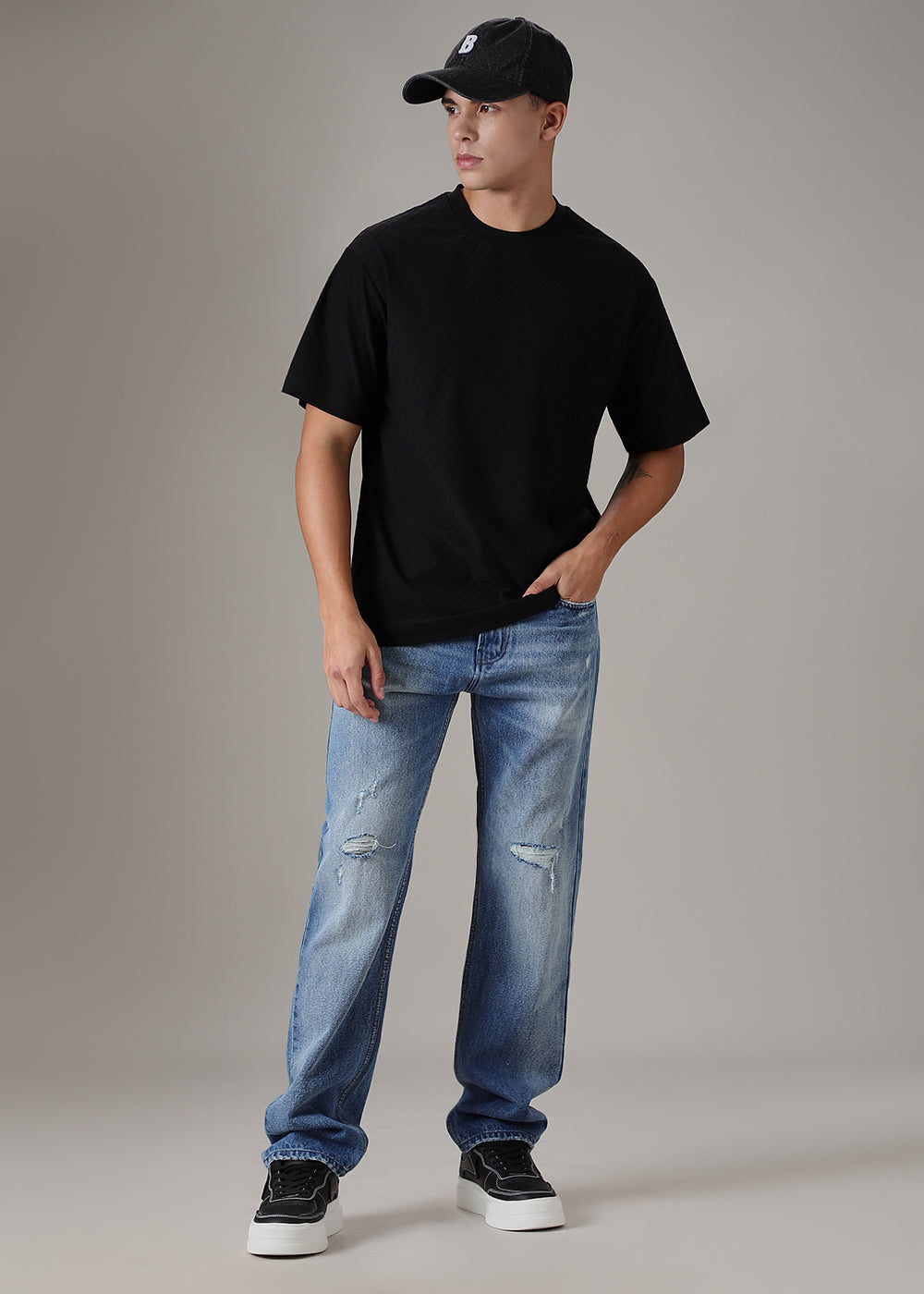 Black Plain Textured Regular Fit T-shirt