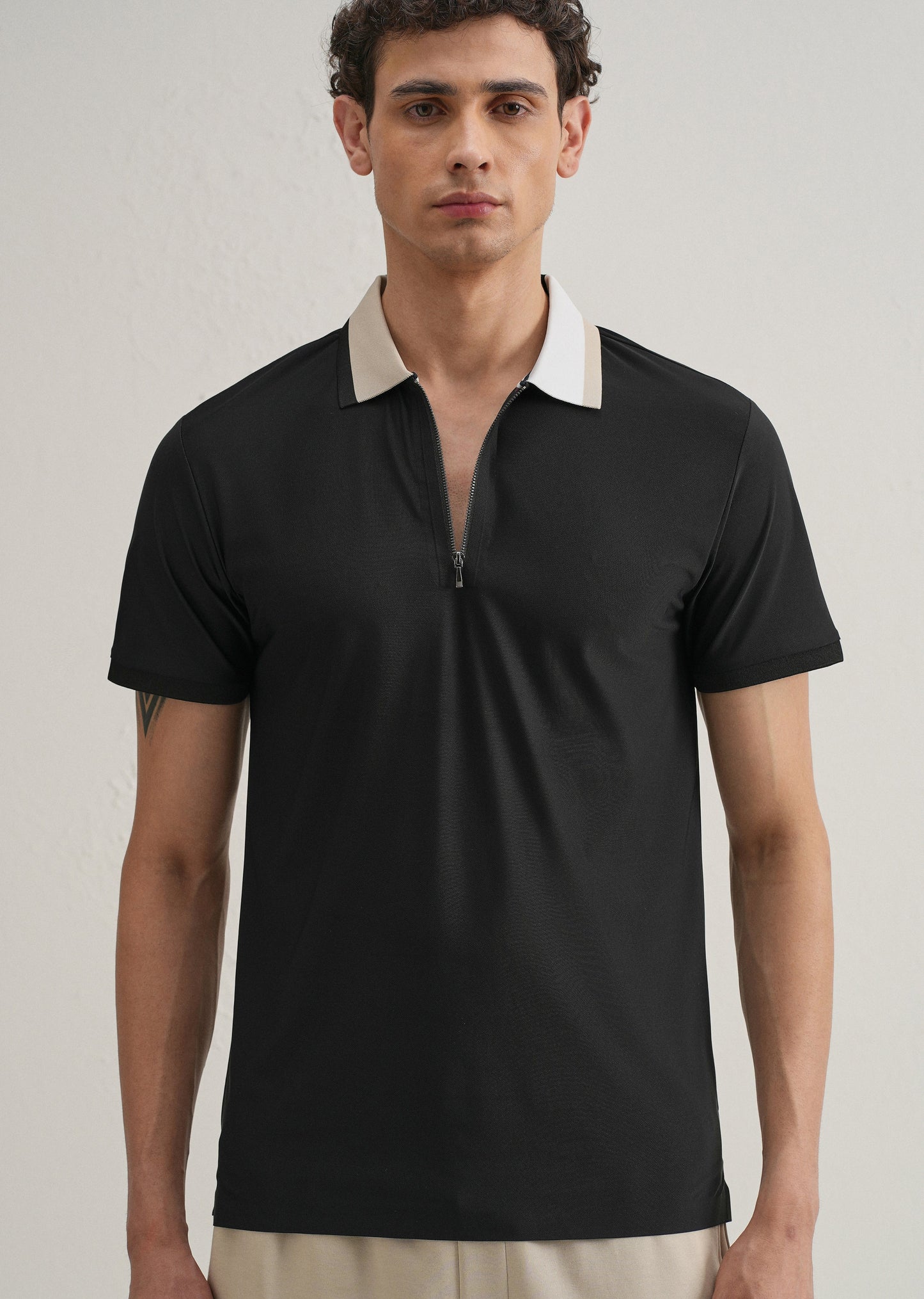 Black Zipper Polo Collar Seamless T-shirt