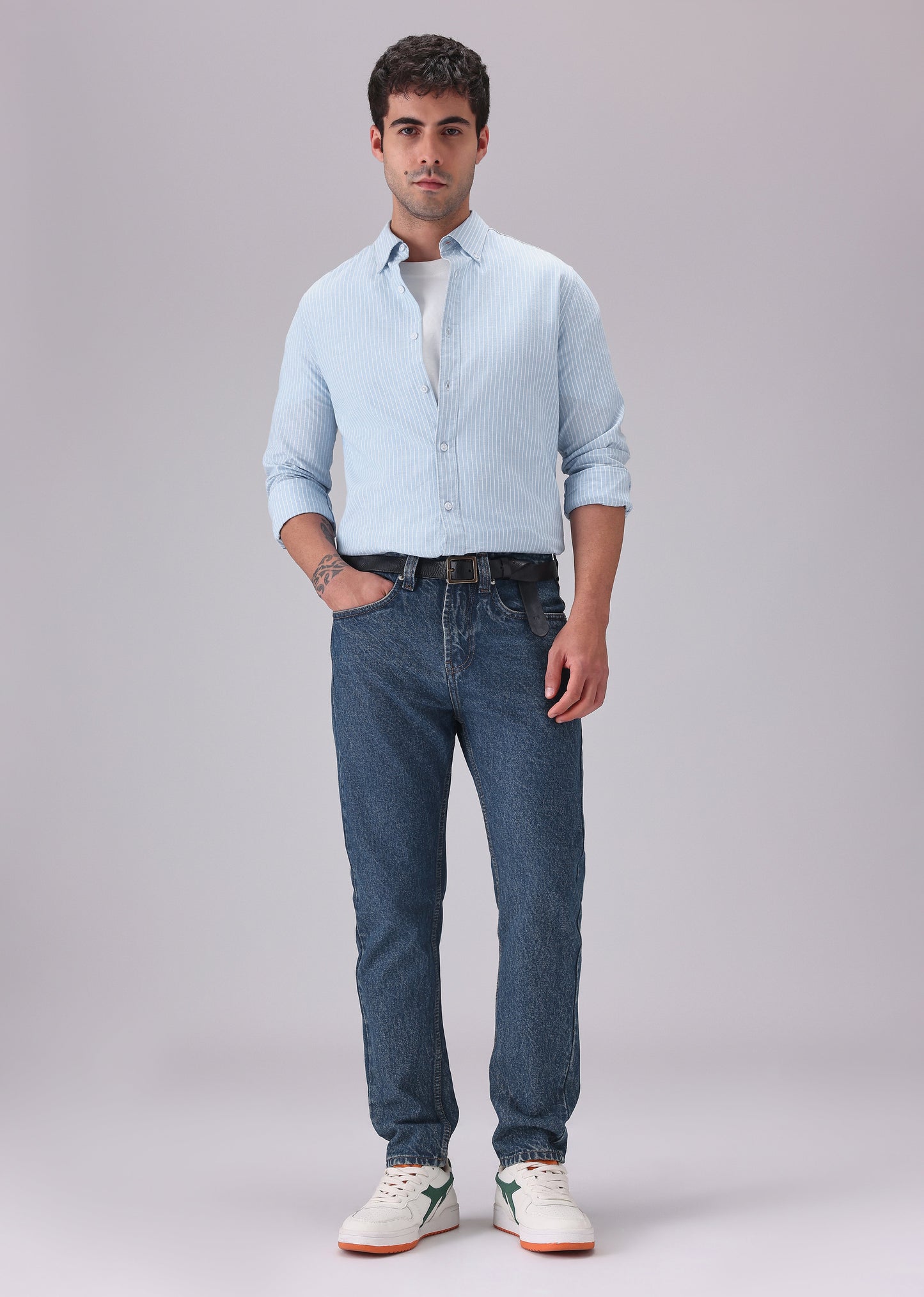 Dark Wash Carrot Fit Jeans
