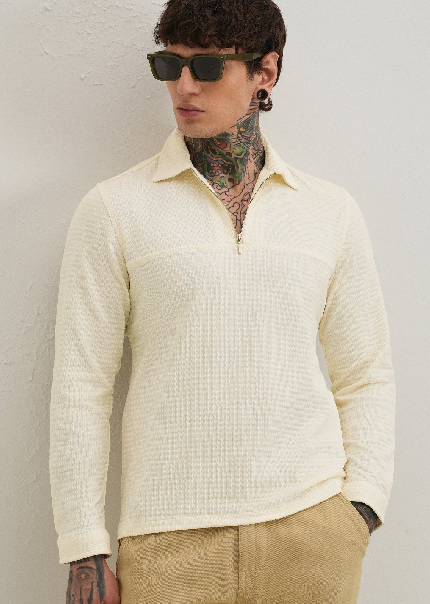 Ivory Cream Zipper Polo Knit T-shirt