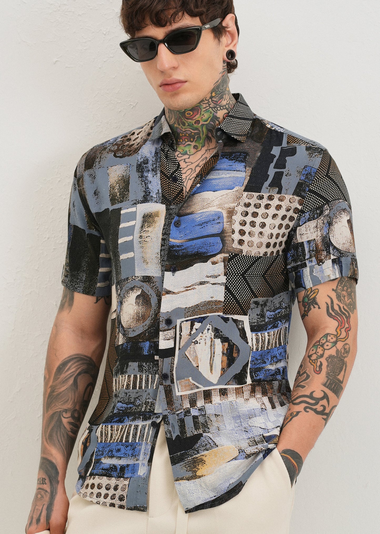 Lattice Blue Feather shirt