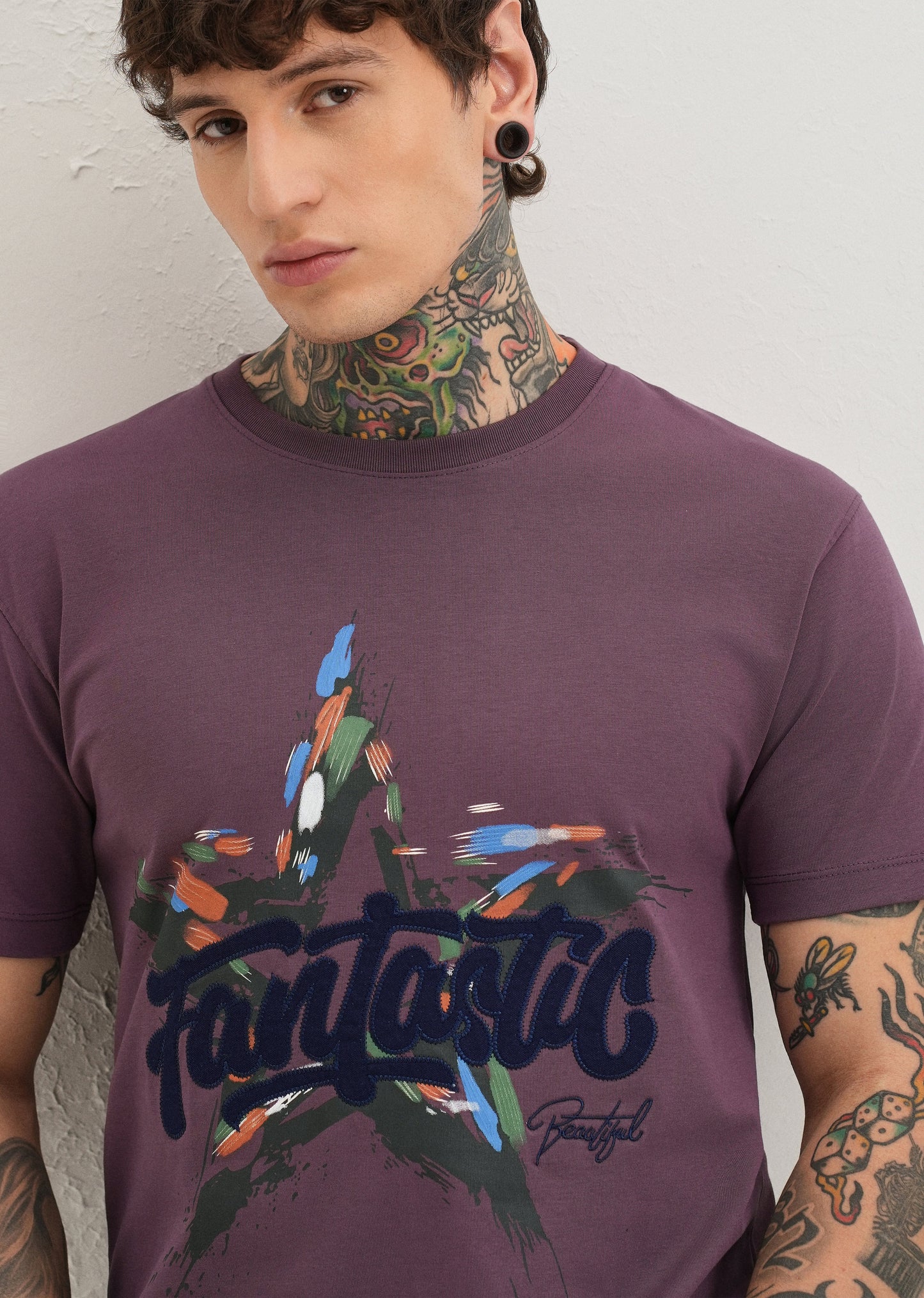 Violet Graphic Print Embroidery T-shirt