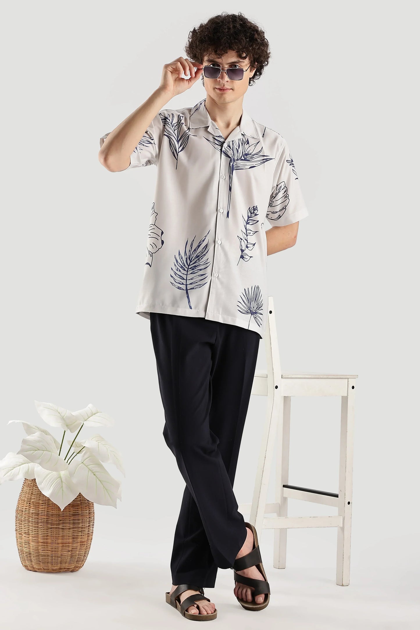 Leaf printed short sleeve shirt for men