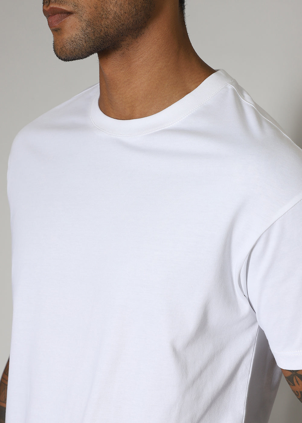 White Plain Basic T-shirt