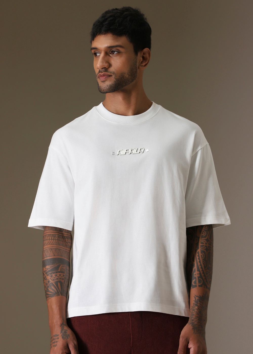 White Plain Embellished Oversized T-shirt