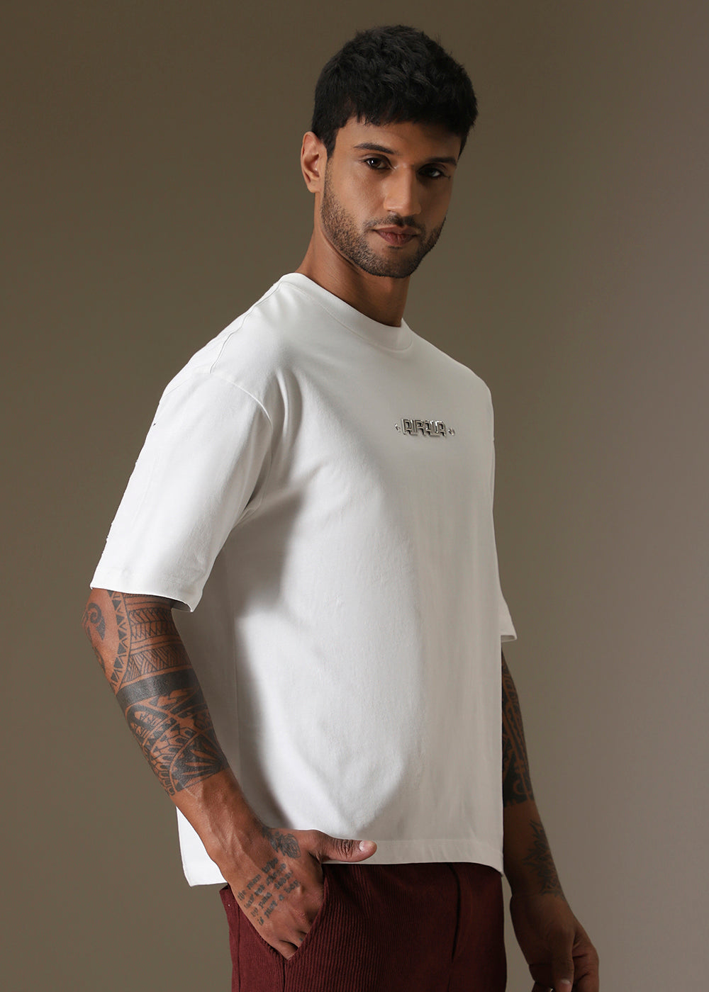 White Plain Embellished Oversized T-shirt