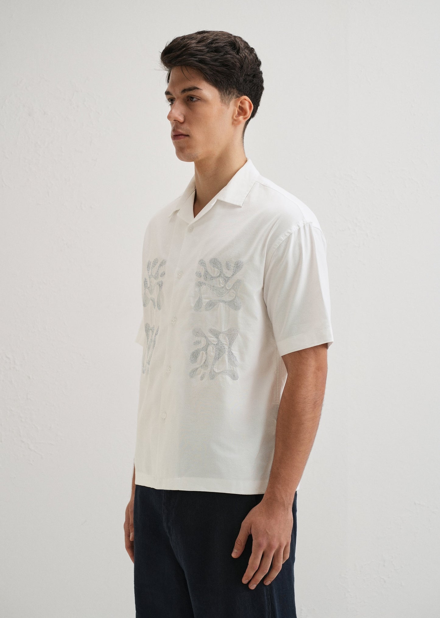 White Embroidery Cuban Collar Cotton Shirt