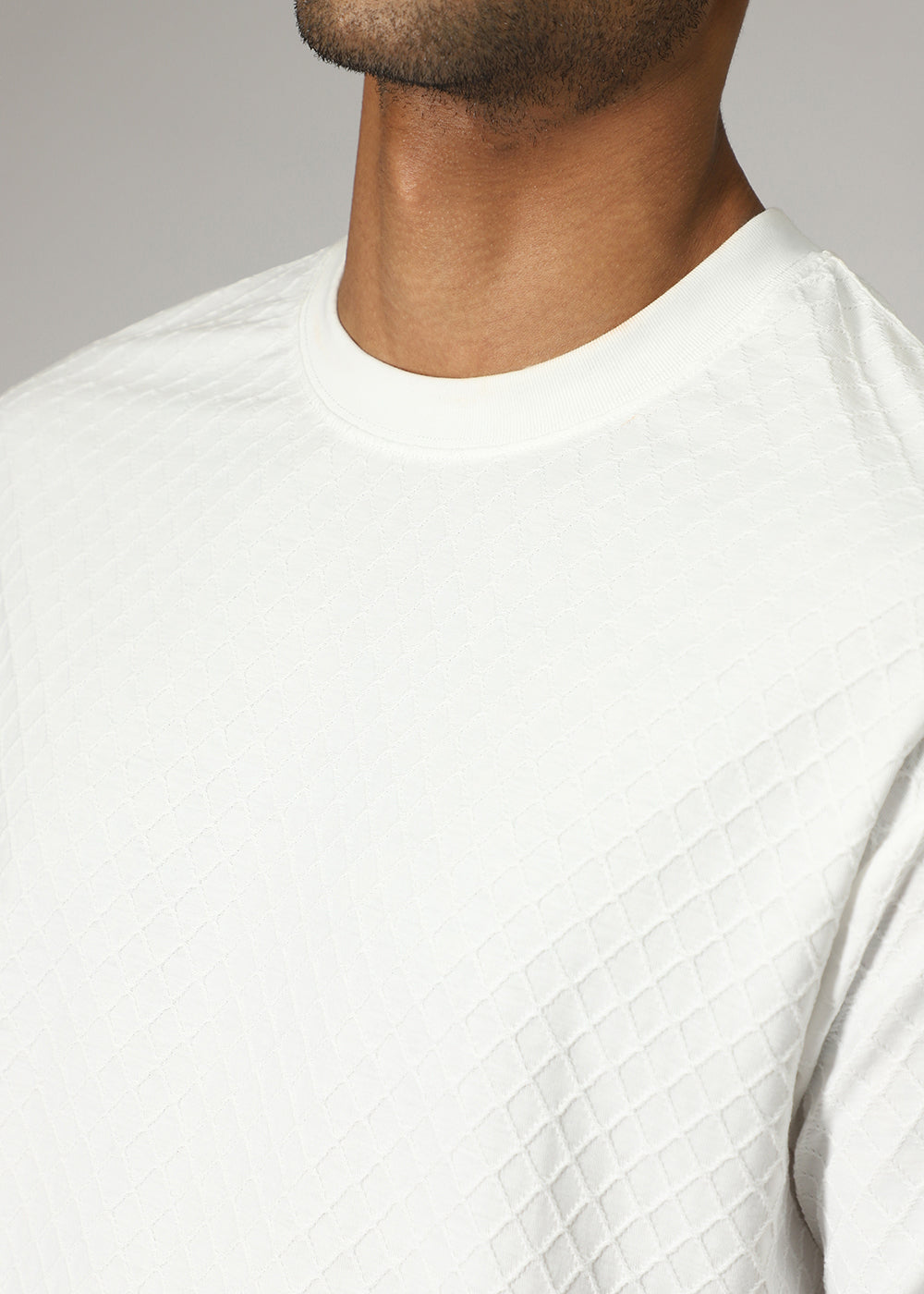 White Plain Textured Regular T-shirt