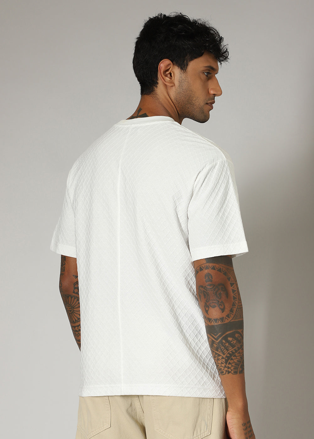 White Plain Textured Regular T-shirt